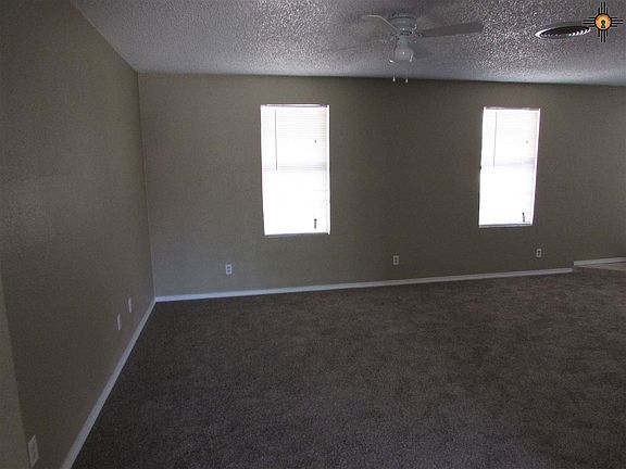 3rd image of 1108 N San Mateo St