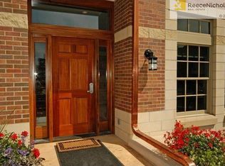 4919 Wyandotte St, Kansas City, MO 64112