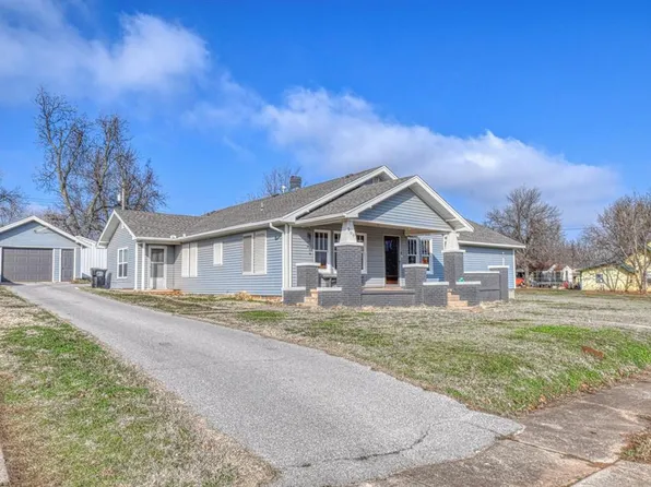 209 N Rush Ave, Rush Springs, OK 73082