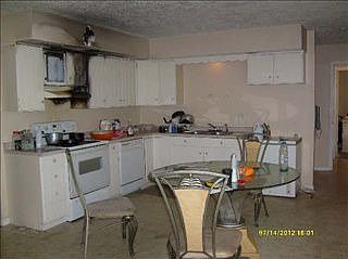 3rd image of 52957 Glenmoor St