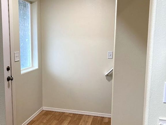 3rd image of 3735-3739 SE 162nd Ave