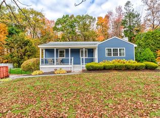 11 Sleepy Hollow Rd, Atkinson, NH 03811