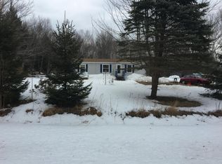 38 Belanger Dr, Lake Luzerne, NY 12846