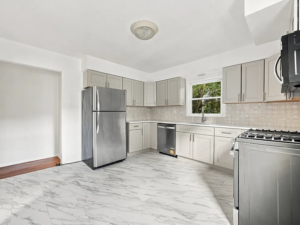 1 Oak Ave #1A