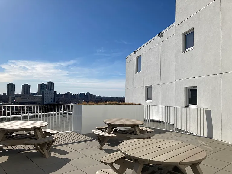 290 Colony St — Photo 16