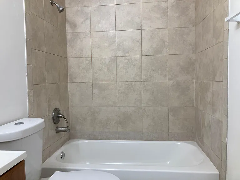 6124 Lincoln St #N — Photo 10