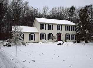 9040 Sandy Oaks Trl, Chardon, OH 44024