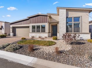 2221 Paint Horse Dr, Reno, NV 89521