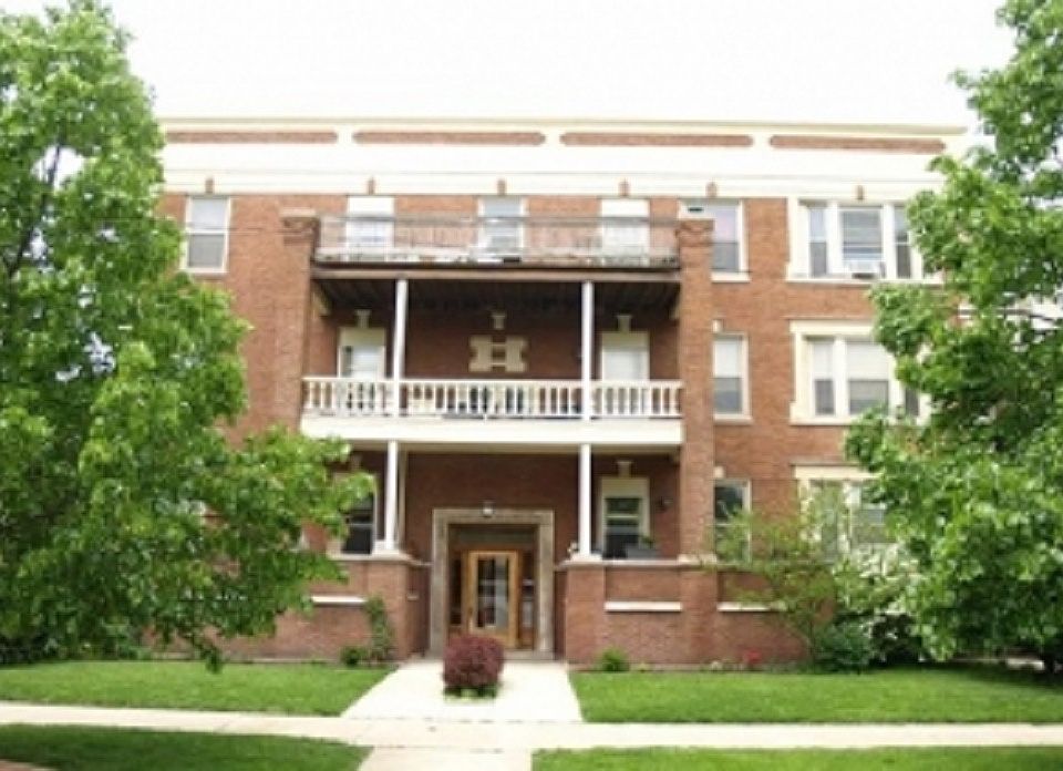 1st image of 4200 N Hermitage Ave #3