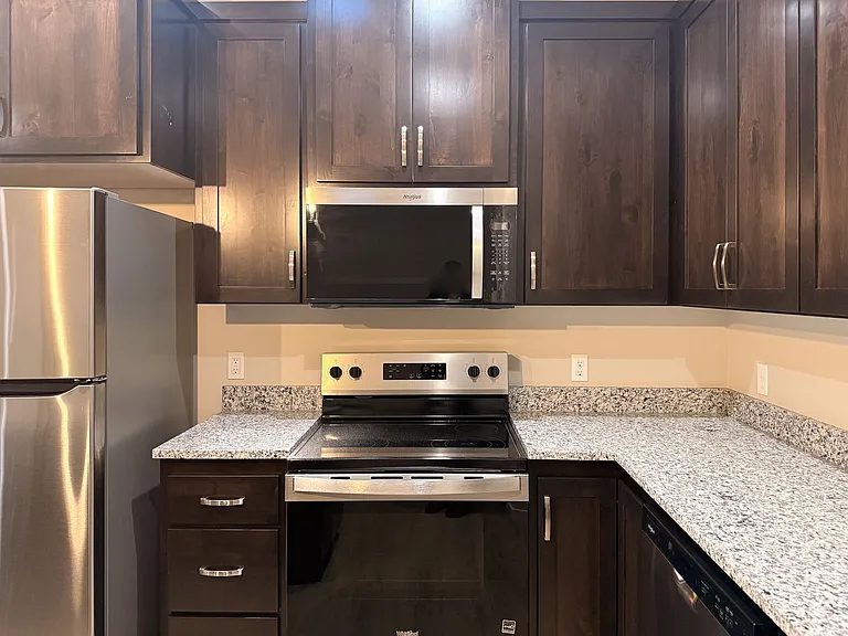 5534-5564 Skyline Rd S — Photo 35