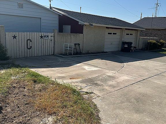4th image of 610 Clouse Dr