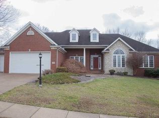 1508 Regents Park Rd, Evansville, IN 47710