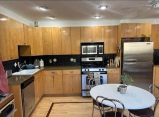 4430 W Lake Harriet Pkwy APT 304, Minneapolis, MN 55410