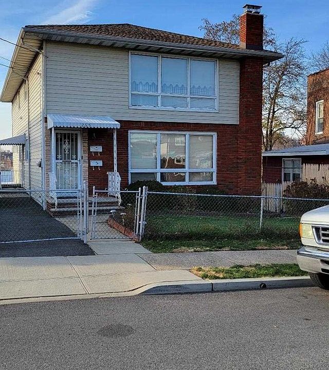 1st image of 265 Lincoln Pl Floor 2