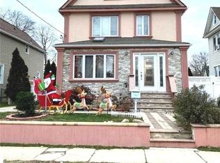 94 Leonard Ave, Freeport, NY 11520