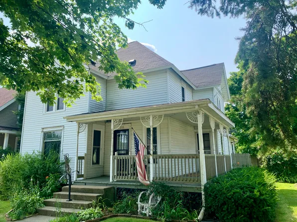 218 S Blackstone Ave, Colon, MI 49040