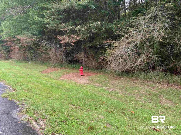 8 County Road 48, Robertsdale, AL 36567