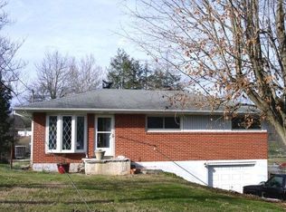 27 Lincoln Rd, Bristol, VA 24202