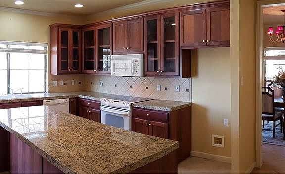 2nd image of 2211 Gruene Lake Dr