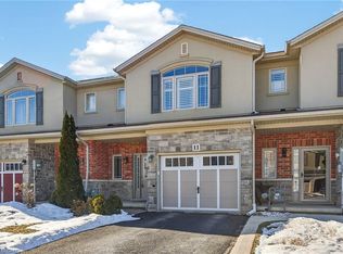 11 Hitching Post Rdg, Hamilton, ON L0R1C0