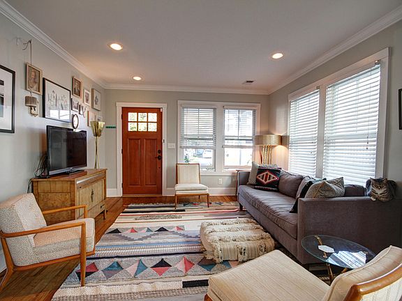4th image of 1010 E Ashley Ave