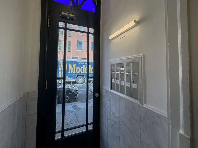 1010 Pine St #2FF — Photo 19