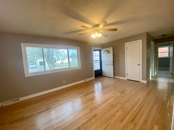 2nd image of 3703 E Ave