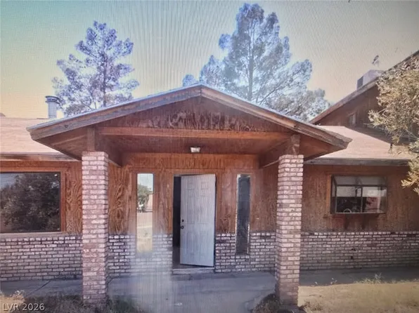 1695 E Camero Ave, Las Vegas, NV 89123