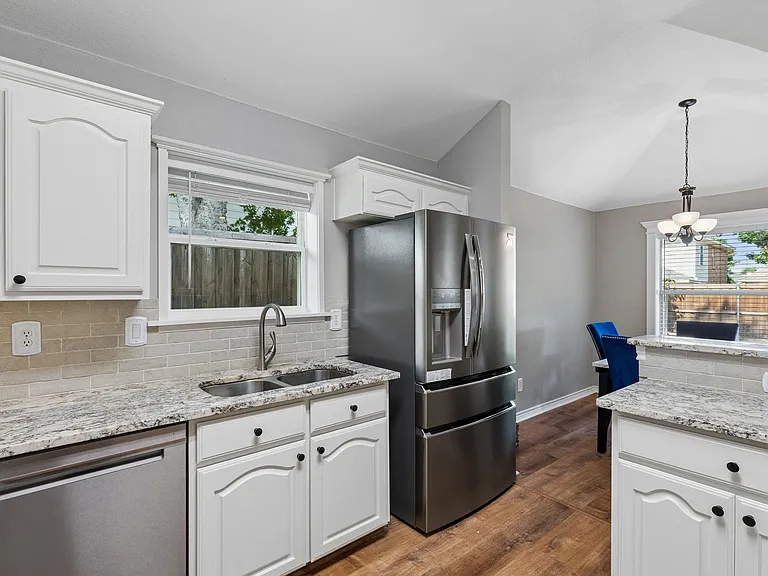 8109 Wharf St — Photo 4