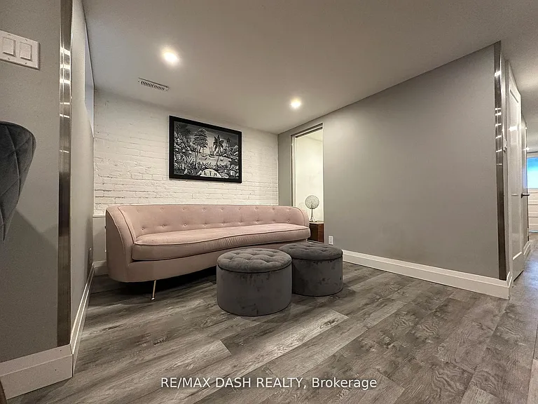 725 Palmerston Ave W #BASEMENT — Photo 18