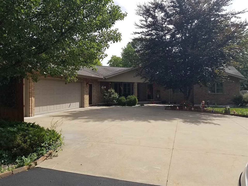 1980 E Newberg Rd, Pinconning, MI 48650 Zillow