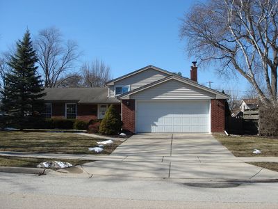 2122 N Kennicott Dr, Arlington Heights, IL, 60004