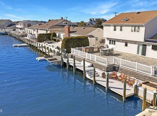 327 Tide Pond Rd, Mantoloking, NJ 08738