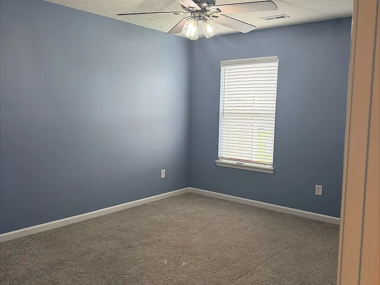 Upstairs_Bedroom 3