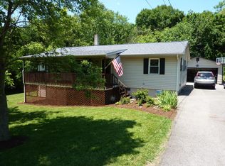 1083 N Mill Rd, Salem, VA 24153
