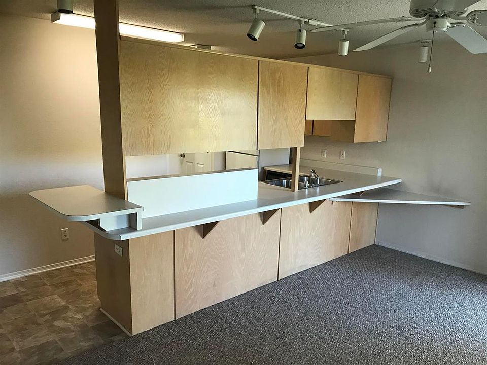 1st image of 624 N Oakland Ave #7