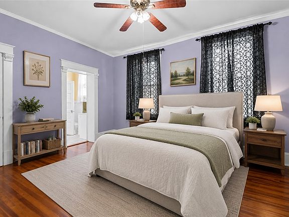 3rd image of 105 Cambridge Ave E