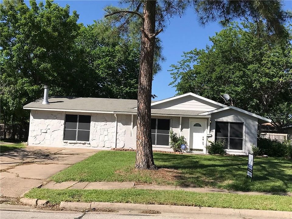 1st image of 4234 Sarazen Dr