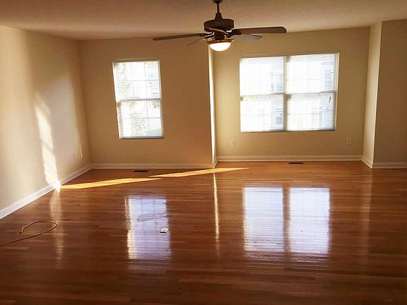 4th image of 5898 Winberry Creek Dr