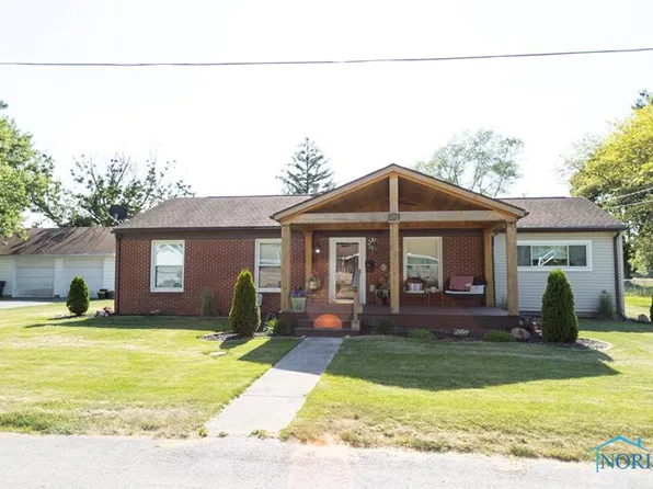 202 Southlawn Dr, North Baltimore, OH 45872
