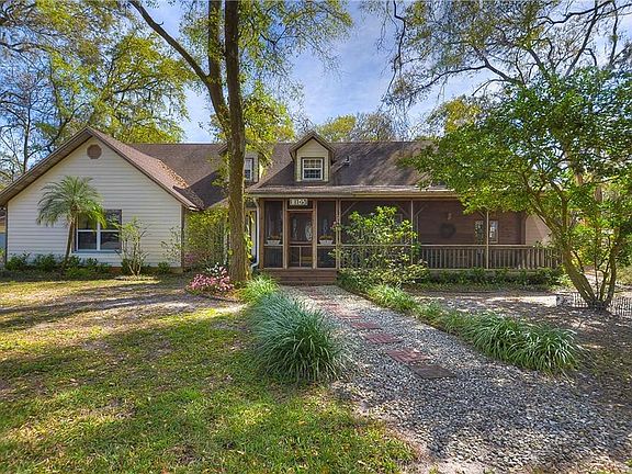 2nd image of 8105 Heavens Bend Ln