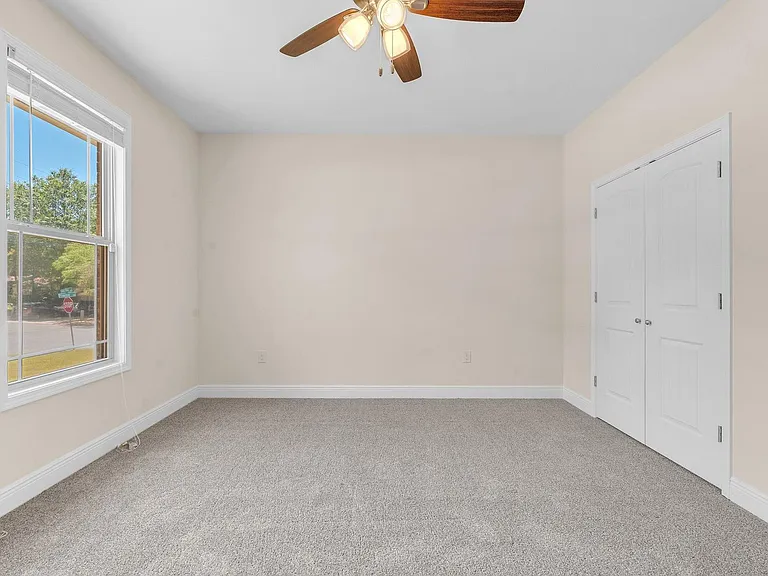 4782 Primrose St — Photo 34
