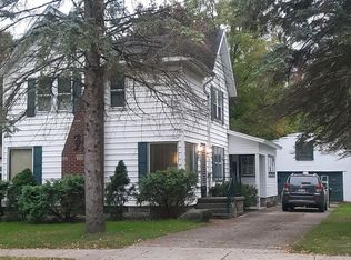 623 E Washington St, Ionia, MI 48846