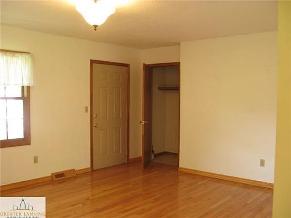 2nd image of 8885 W Butterfield Hwy