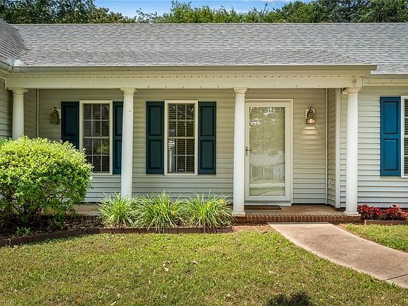 4th image of 107 Juniper Dr