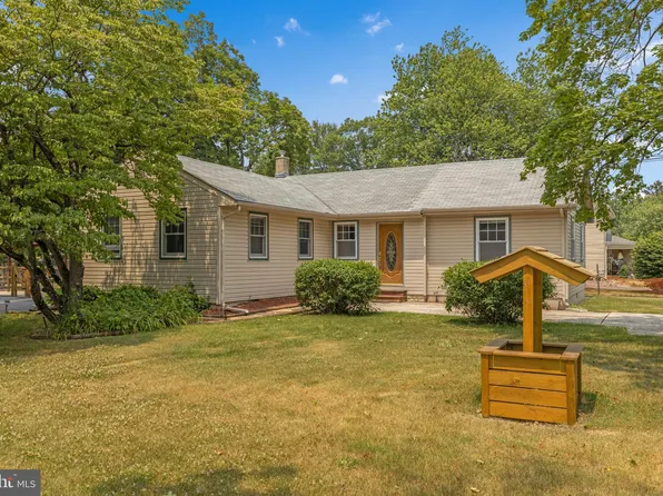 522 Fairview Rd, Glassboro, NJ 08028