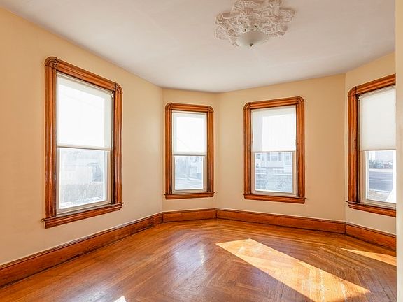 5th image of 817 N Montello St