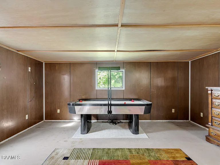 303 Plaza Village Dr — Photo 17