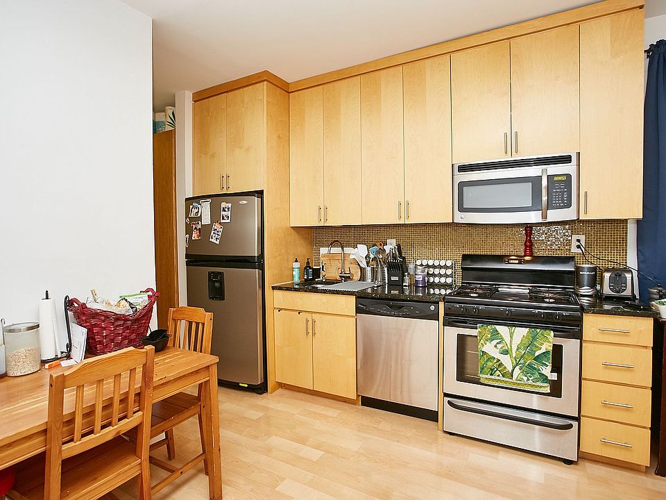 1st image of 2625 30th St #1