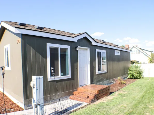 1418 Hathaway St #24A, Yakima, WA 98902